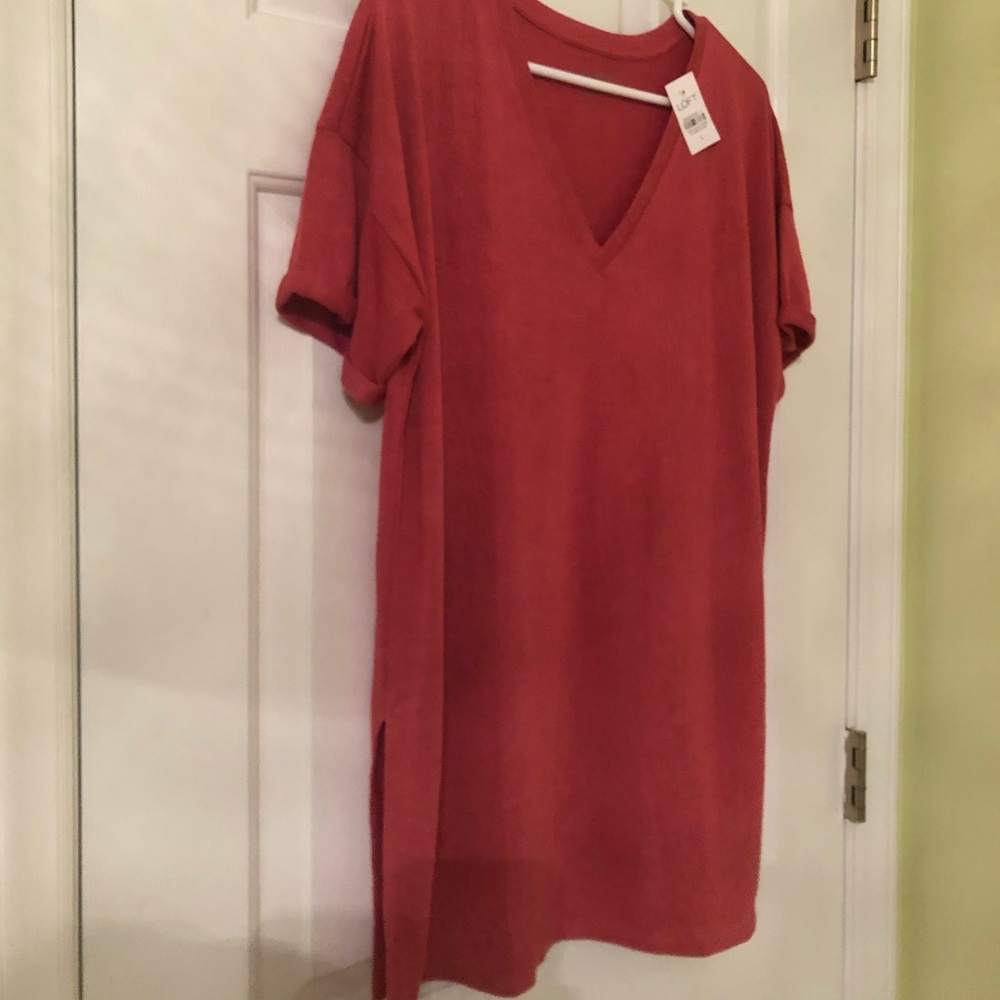 Tunic with side slits